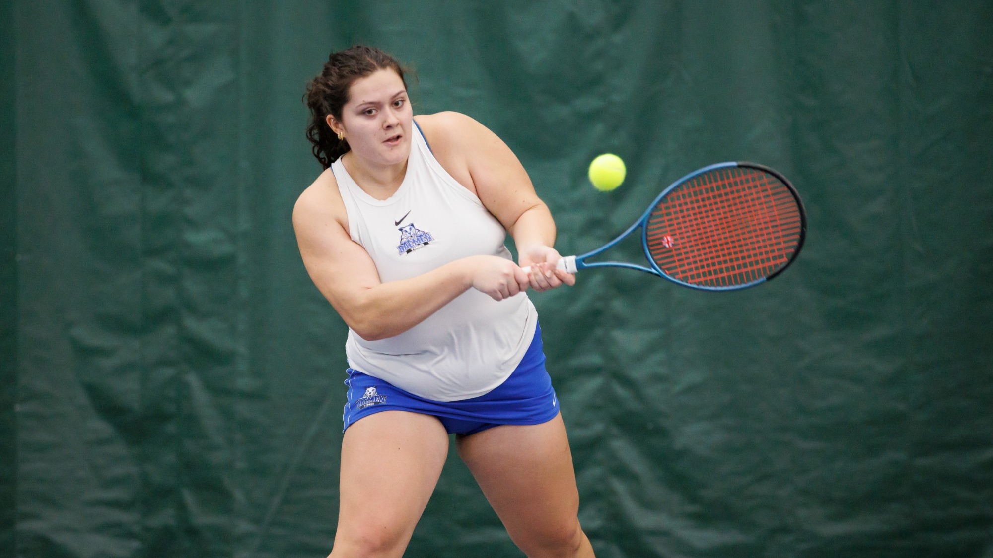 Bella Bjerkan swings