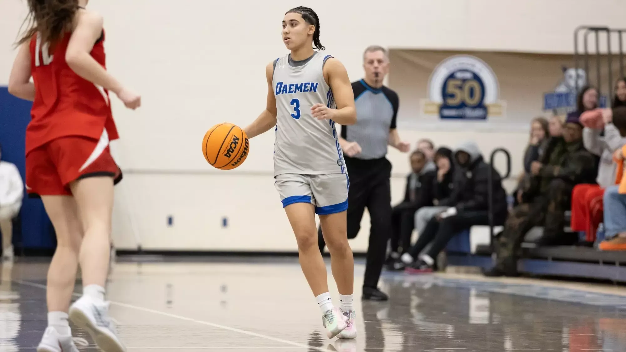 Joline Raposo dribbles