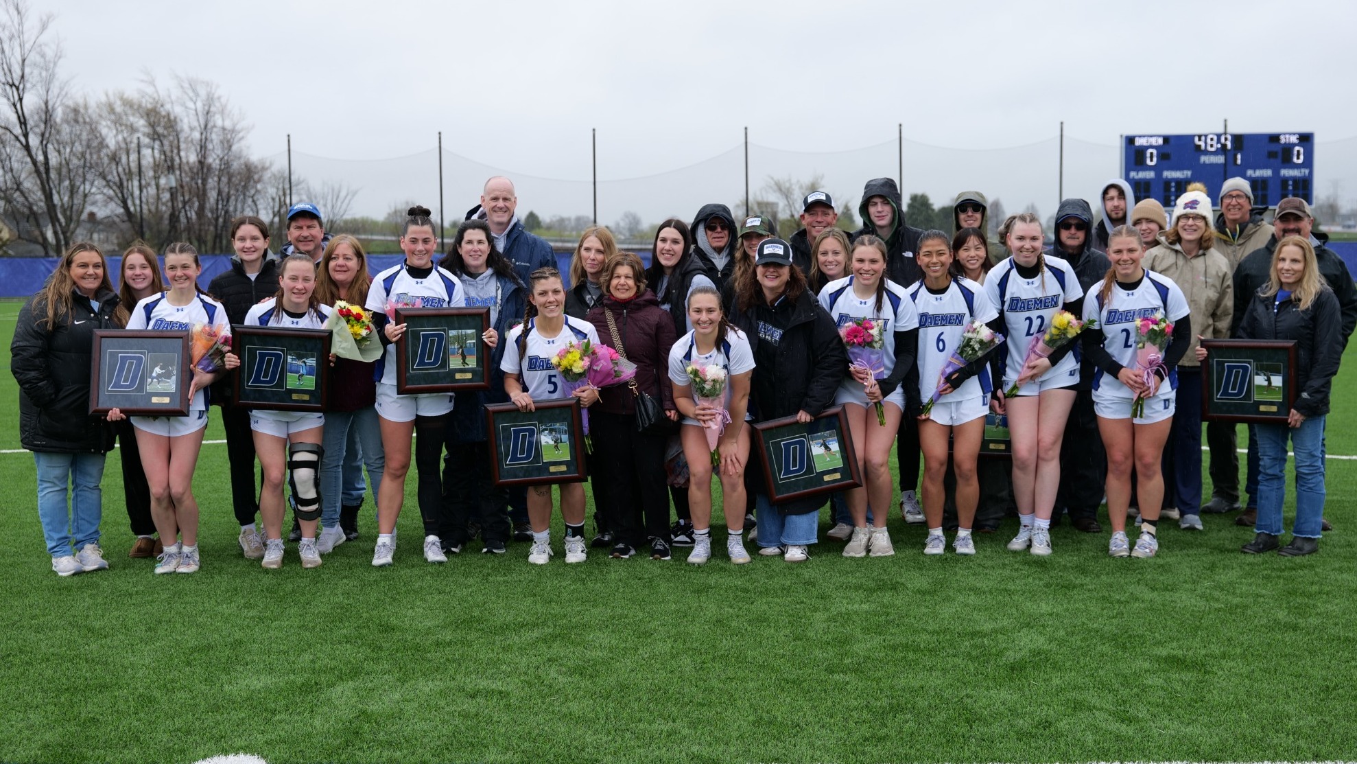 Women's lacrosse senior day group shot 2026