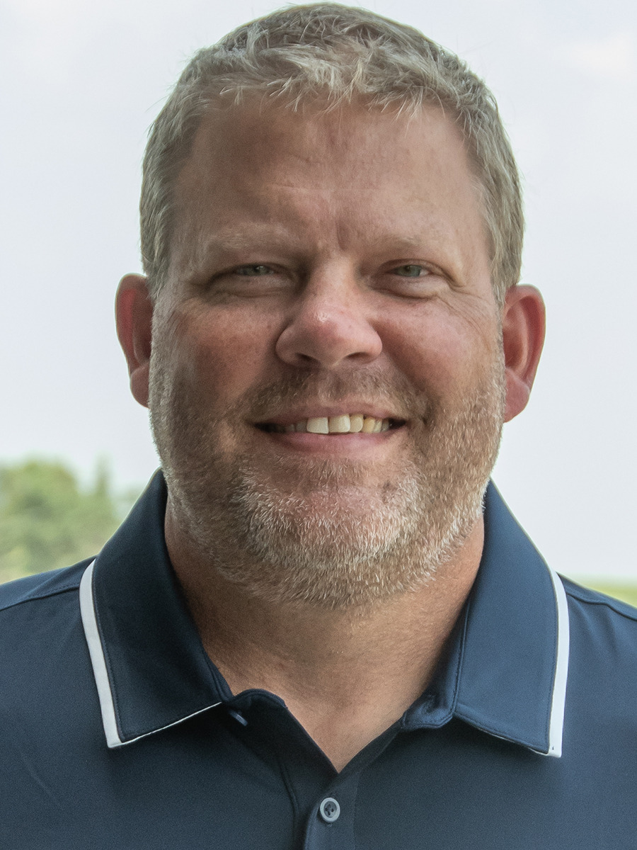 Head Coach Josh Anderson