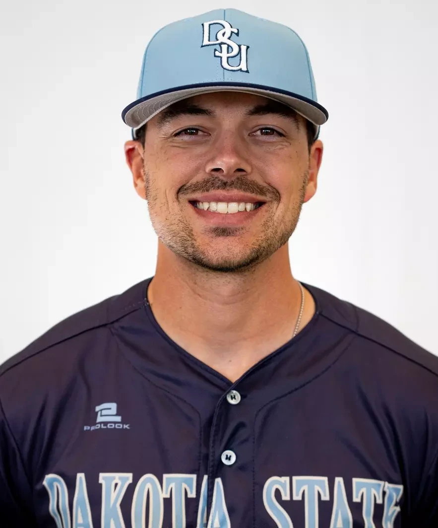 26 Coach Dan Rutan Headshot