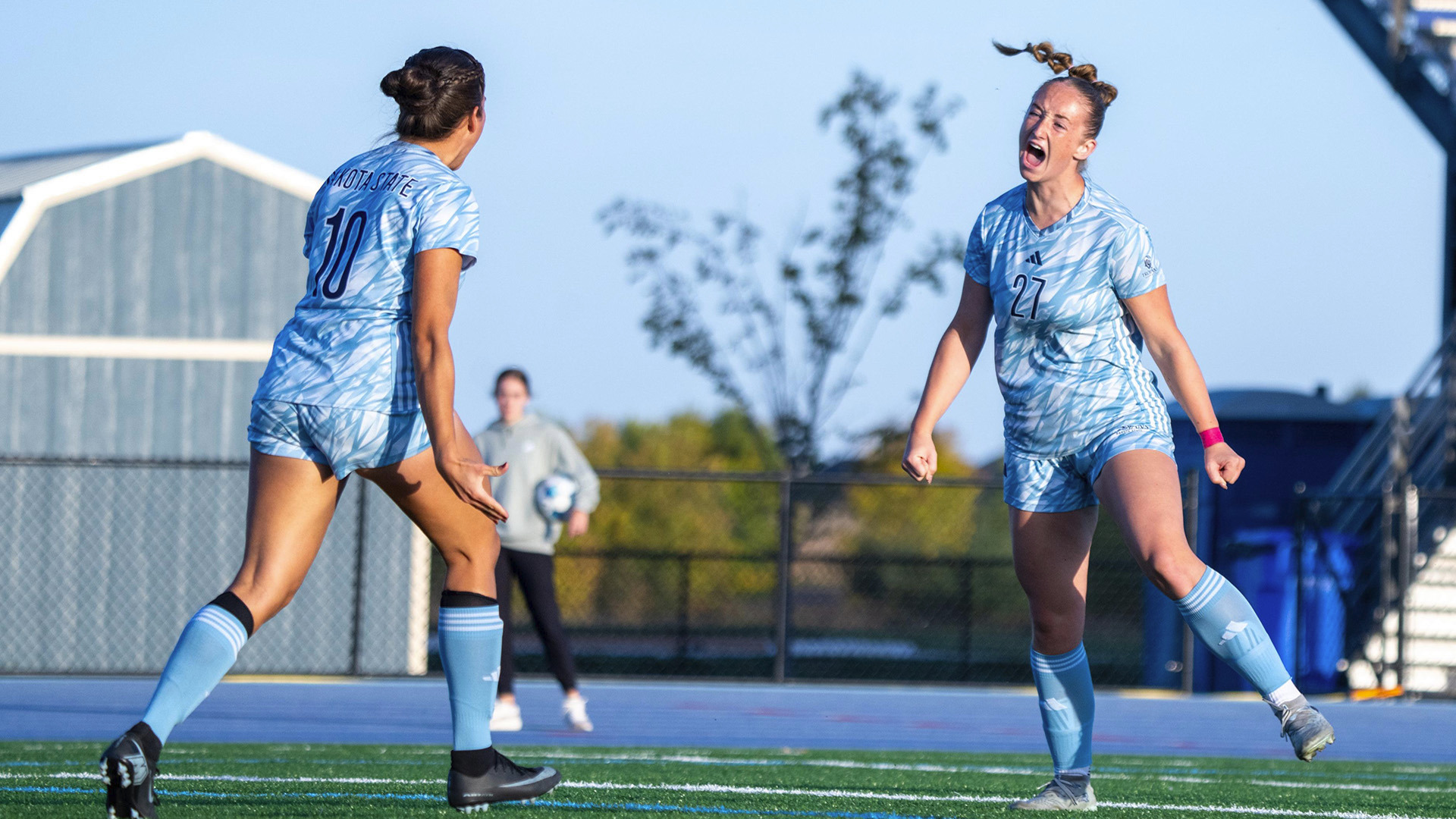 #10 Estefania Gonzalez, #27 Aislyn Holden - 10/7/26
