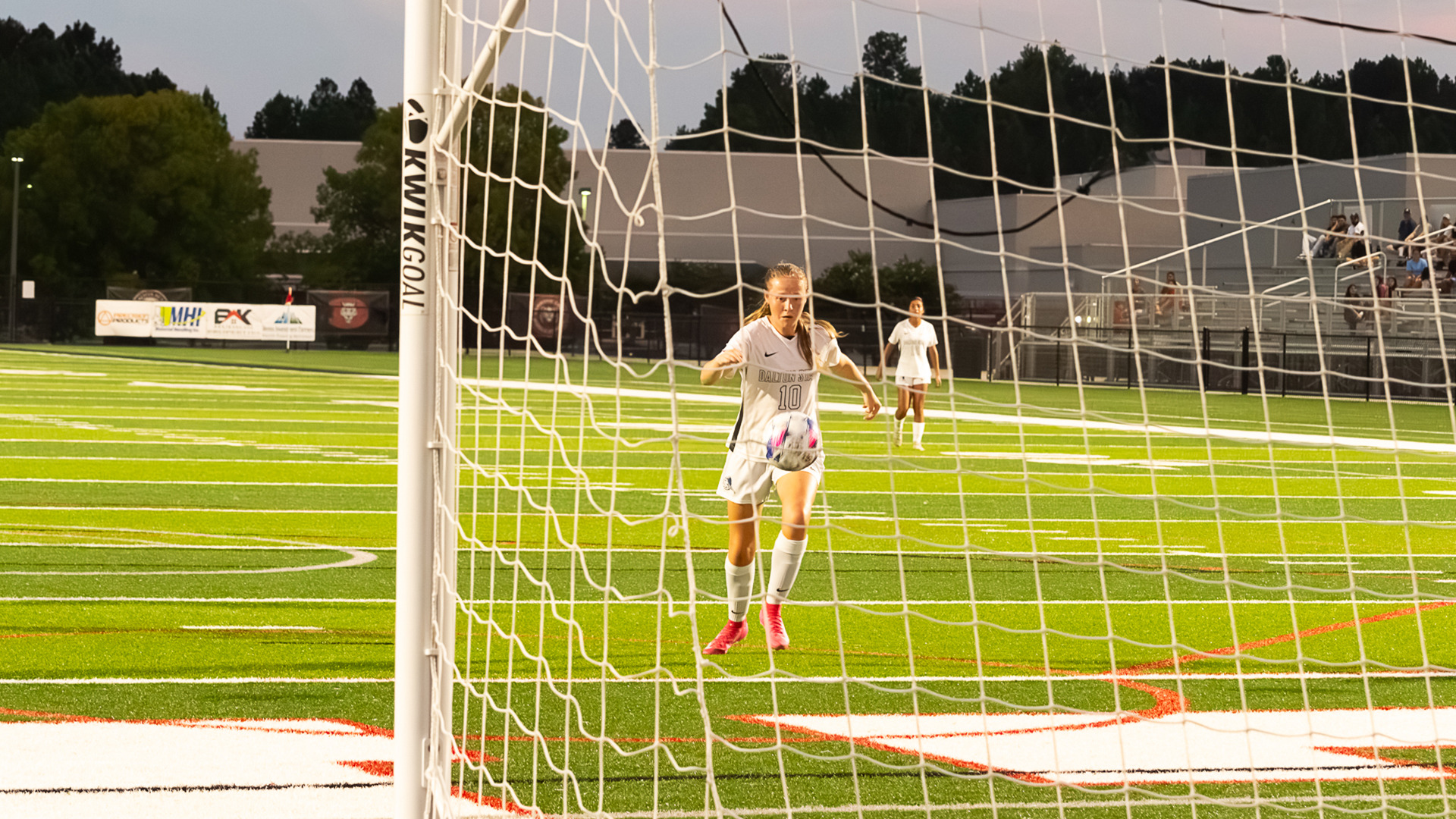 Women's Soccer-Amy Wearing
