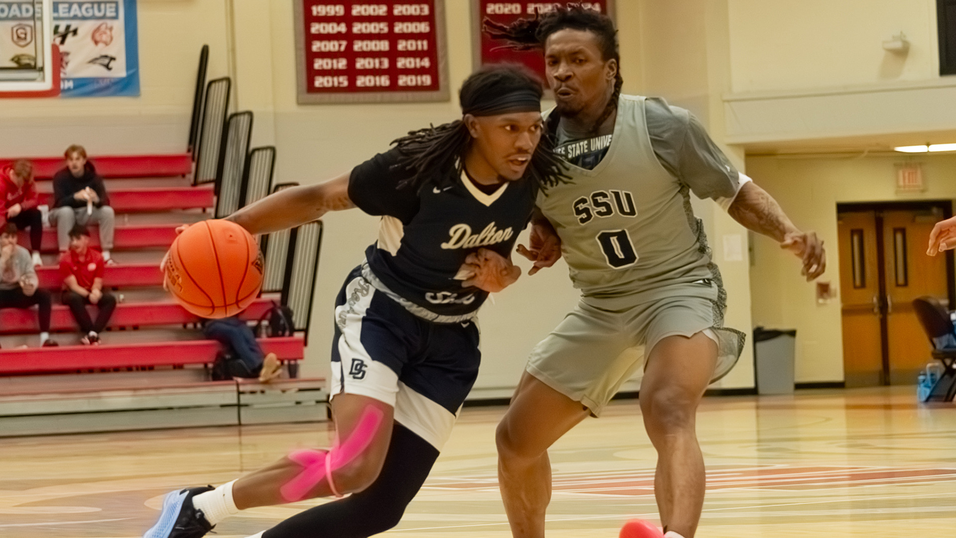 Men's Basketball-Qualen Pettus