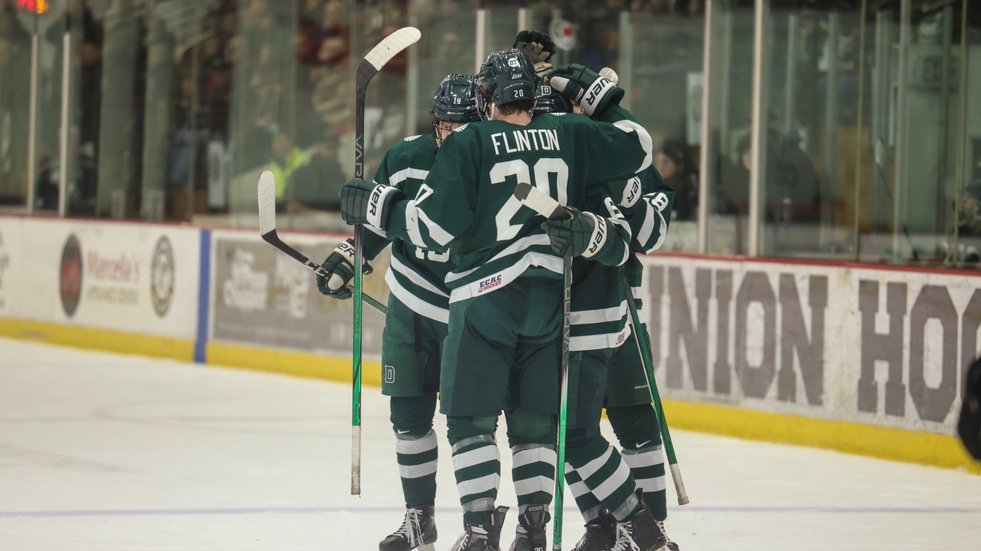 Men’s Hockey Wins NineGoal Thriller over Union Dartmouth College