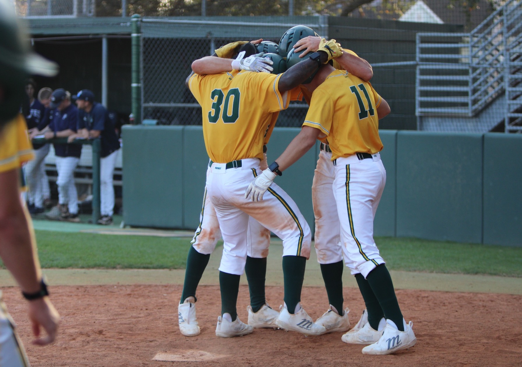 Kennedy-homerun-22126