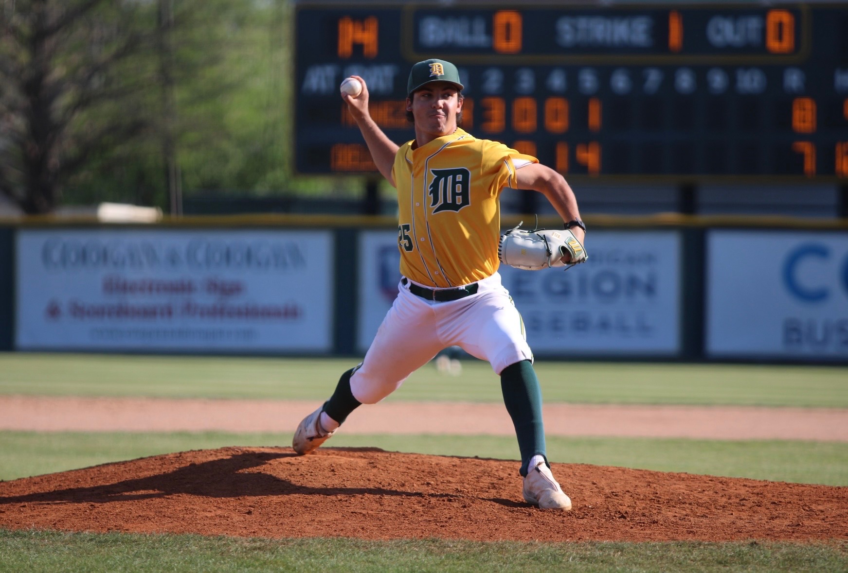Delgado pitcher Jordan Oberle throwing at Kirsch-Rooney