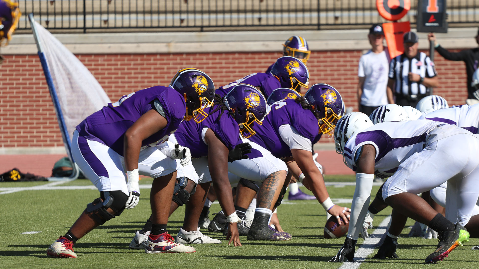 Football Unable Keep Up With Butler in Road Conference Loss Dodge