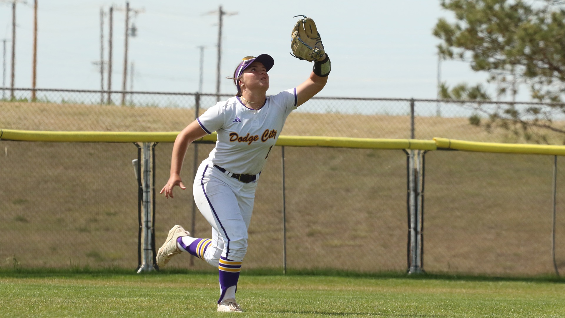Dodge City CC softball player, Kloe Nelson had a strong day going 2-2 in game one and belting a home run in game two in sweep of Barton at home
