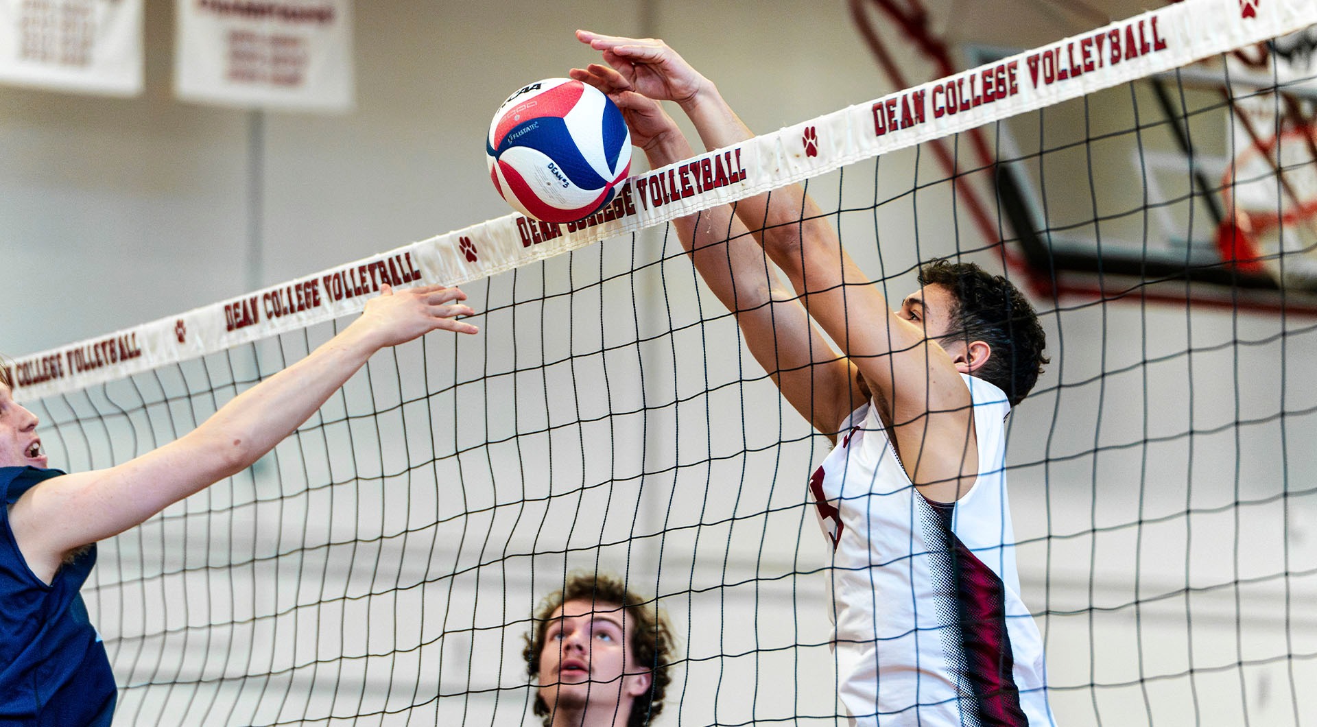 Men's Volleyball Falls to Emerson - Dean College