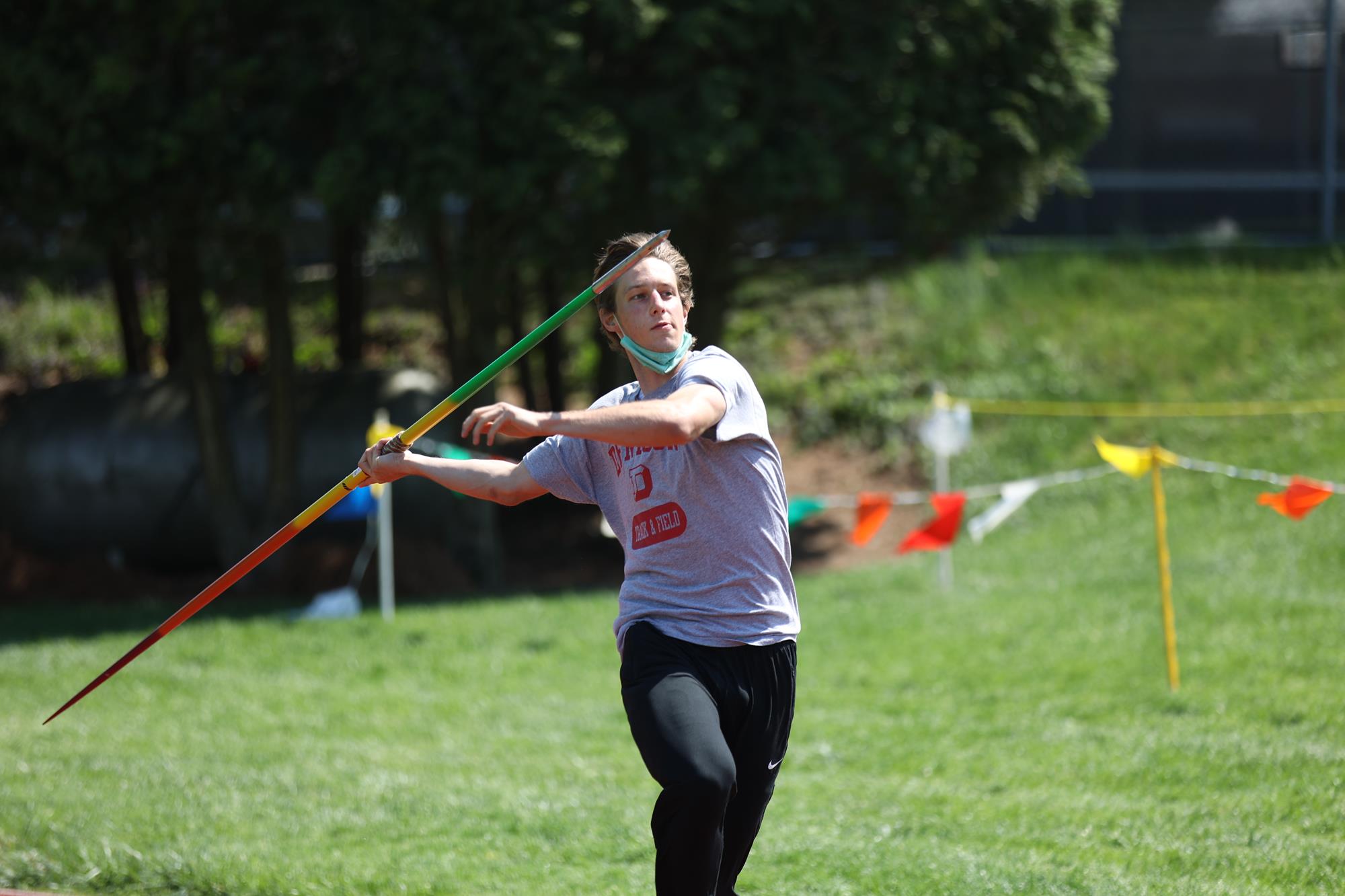 Men’s track & field begins outdoor season at VertKlasse Meeting