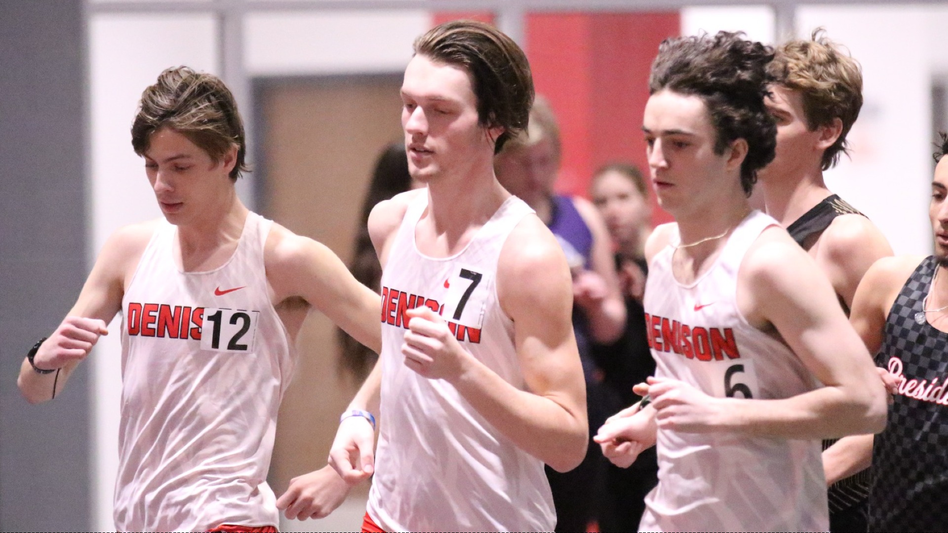 Men’s track & field finishes as runnerup at Fighting Scots Invite
