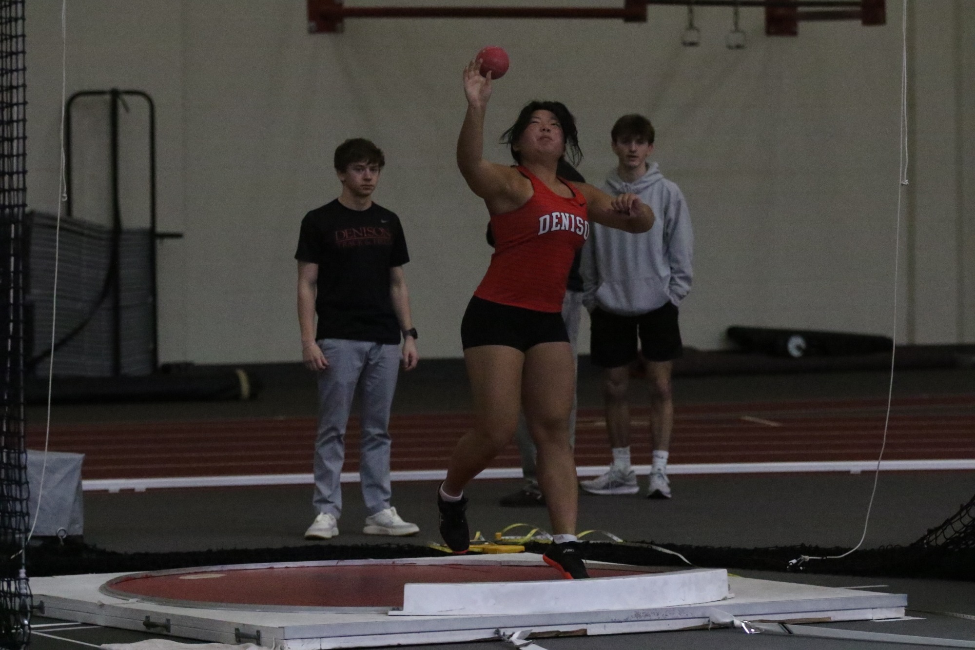 Mariel Dorst throwing Shot Put