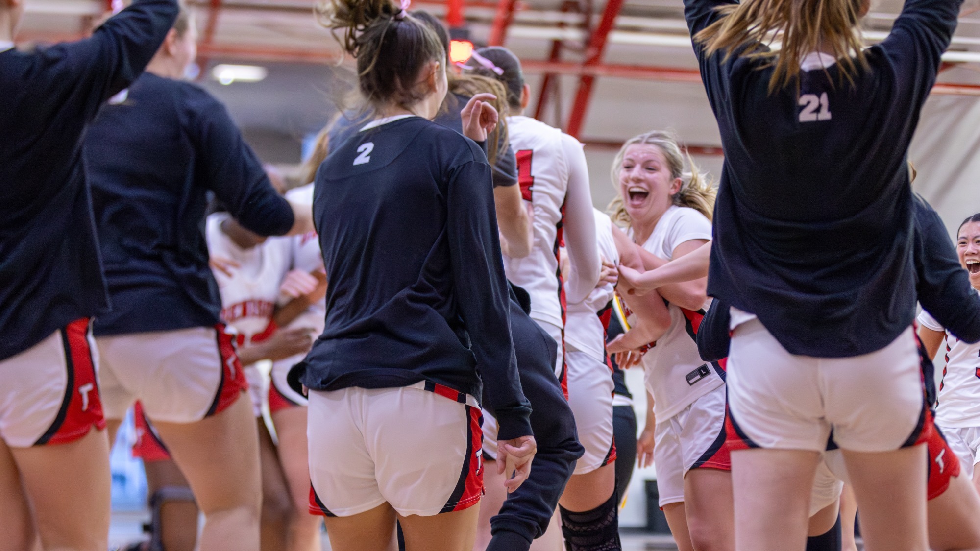 Ada Taute Buzzer Beater