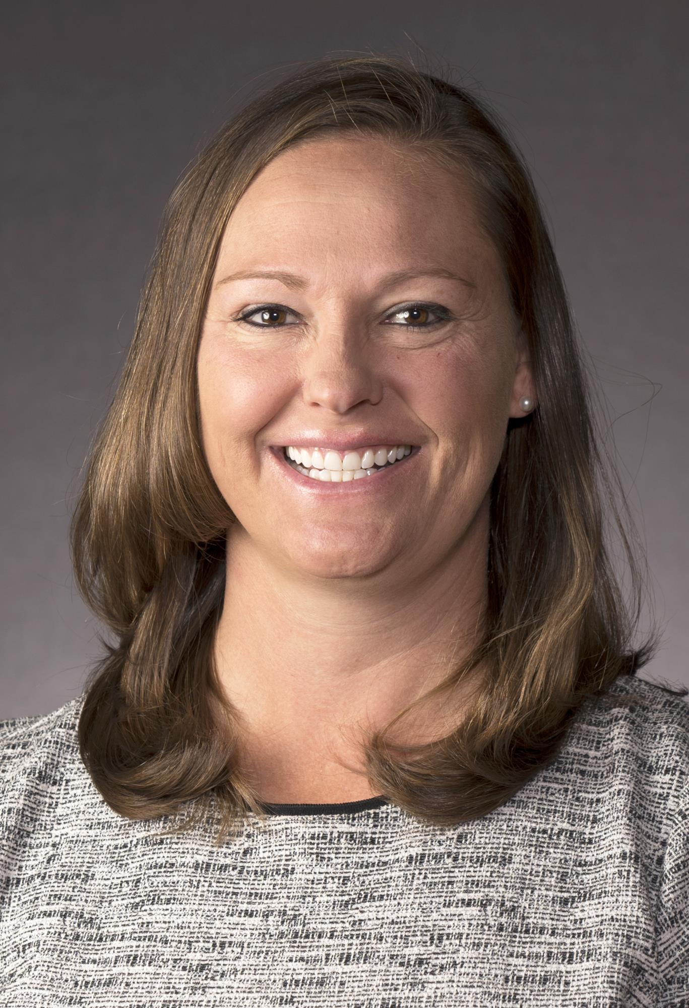 Lindsay Kuhle