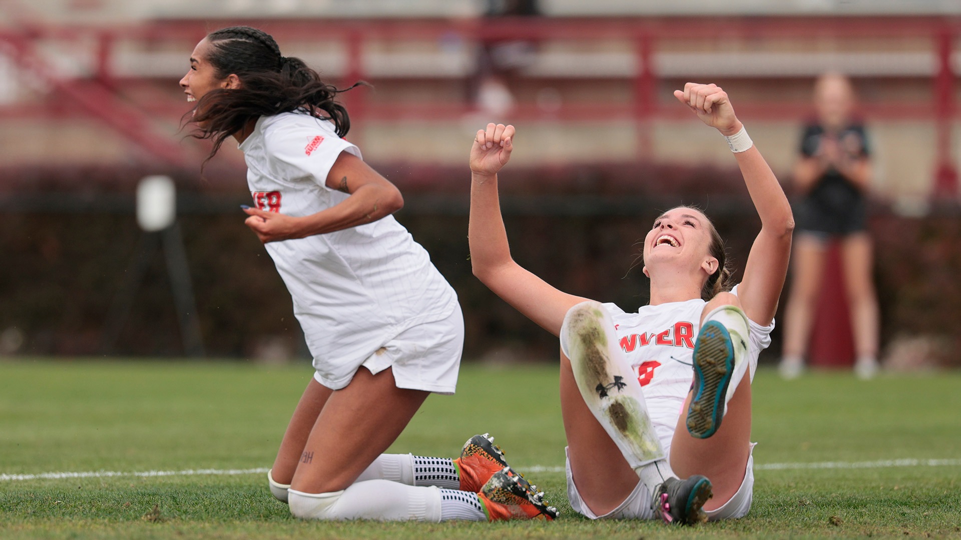Hannah Tate & Emma Thielbahr - October 26, 2025