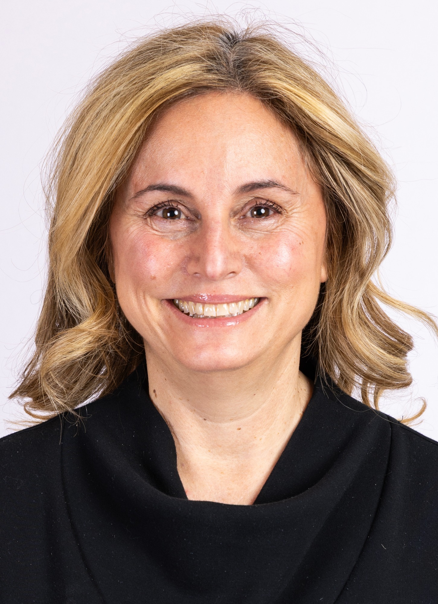 Melissa Kutcher-Rinehart 2025-26 Headshot