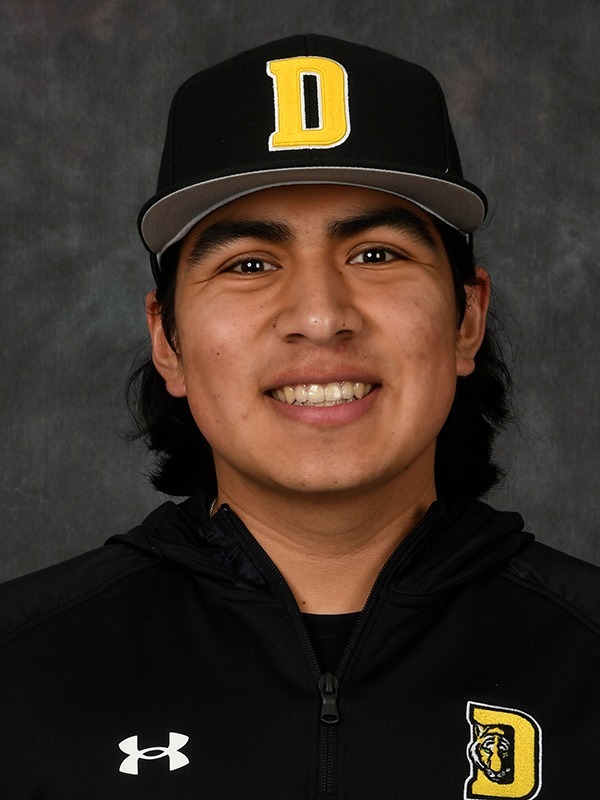Zeke Hernandez