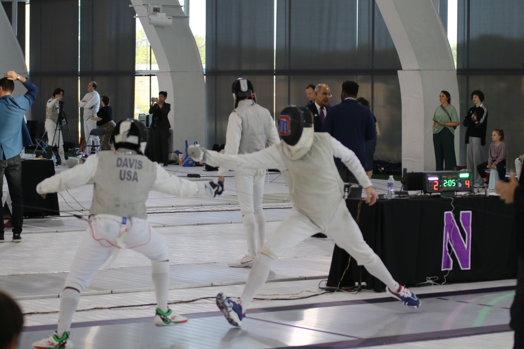 Phillip Hunter (foil) match #1 (pic 5)