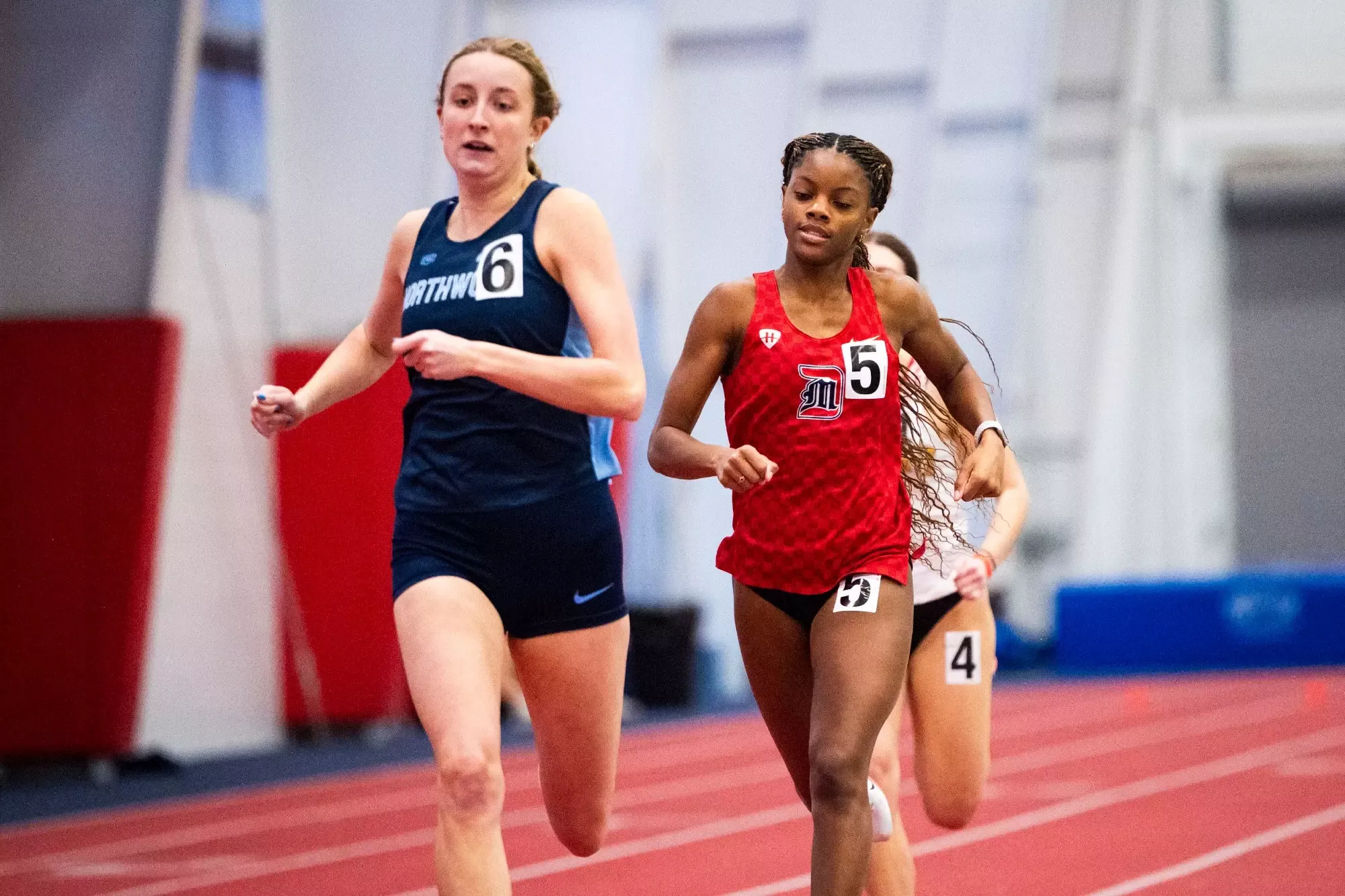 Mia Seaton in the 400 meters