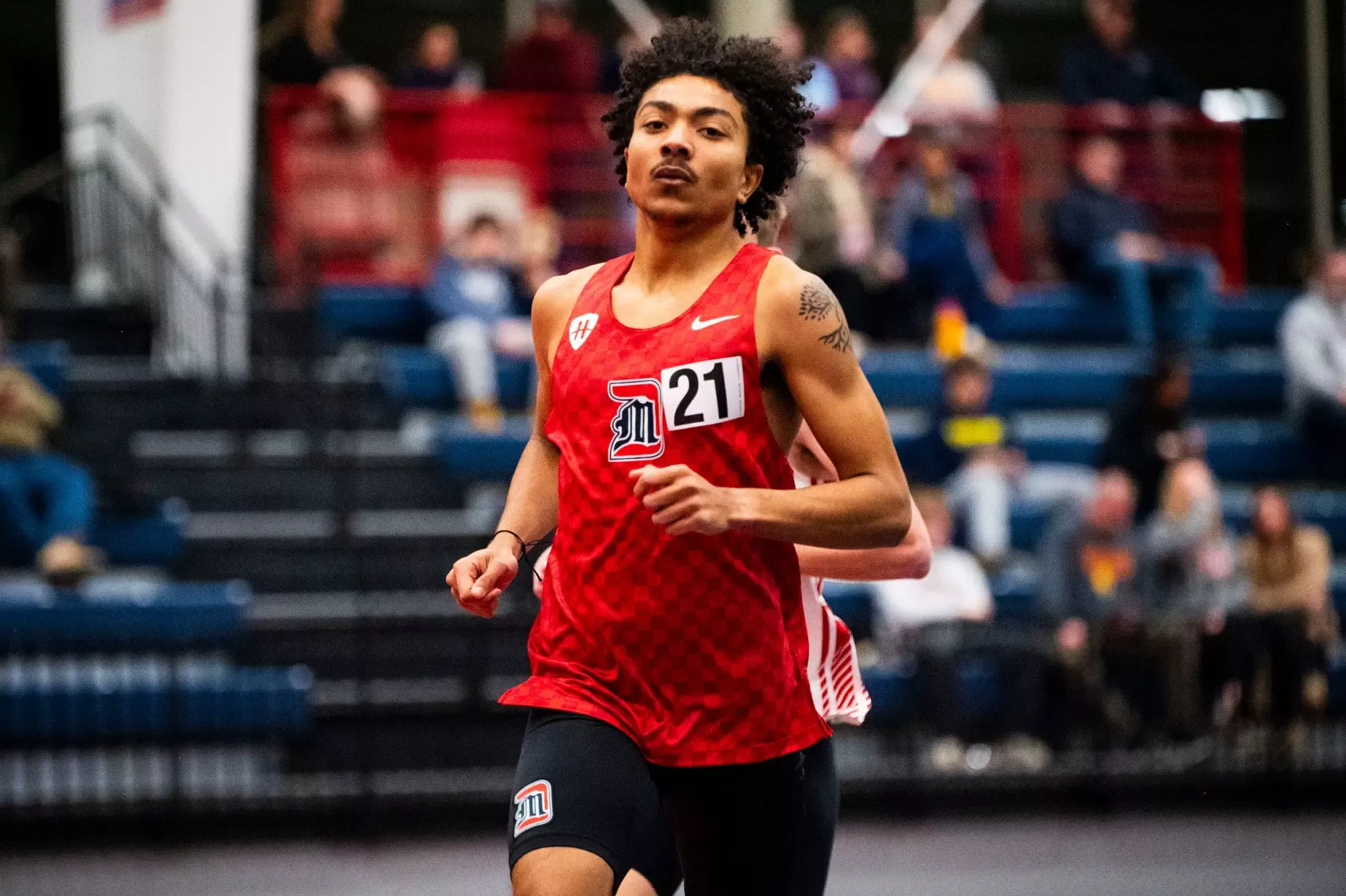 Avan Hinkle in the 3,000 meters 