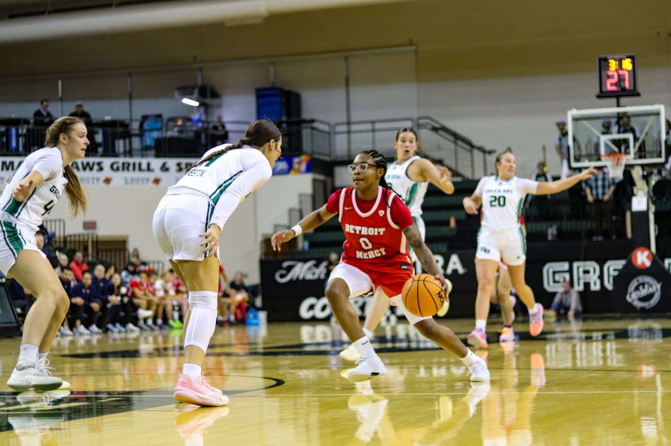 Burrell drives to the rank at Green Bay