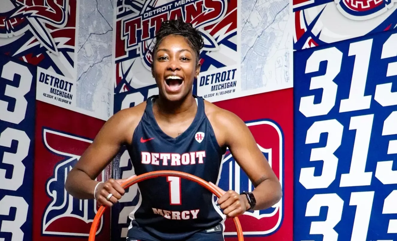 Marie Outlay WBB Recruit Photo Shoot