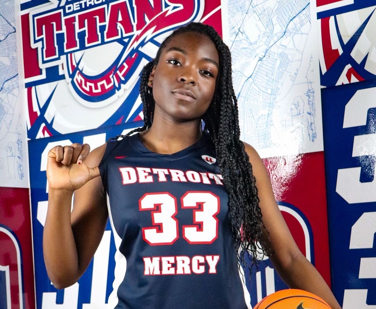 Audrey Tchako Tchako WBB recruit