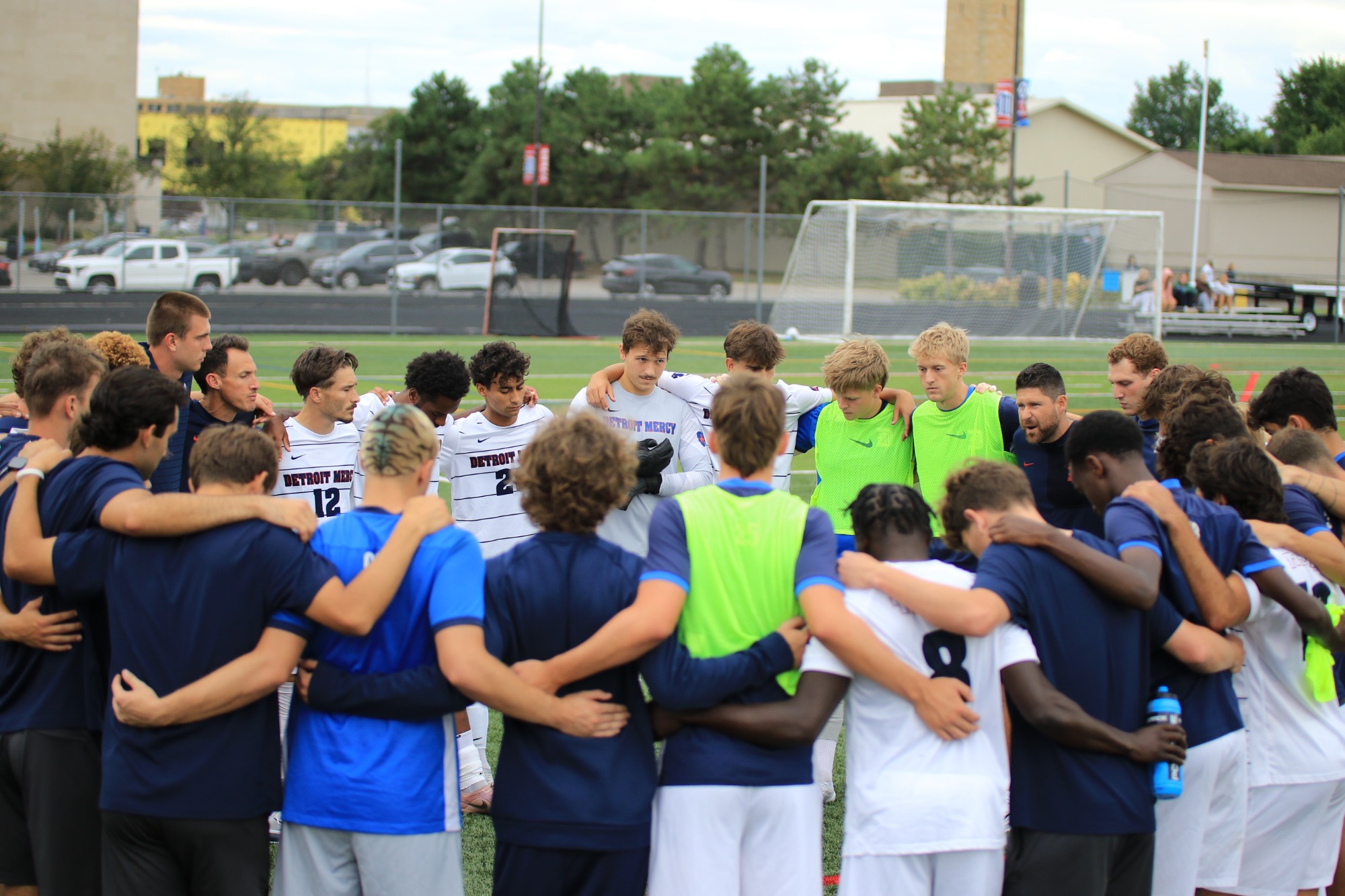 The Titans get ready pregame