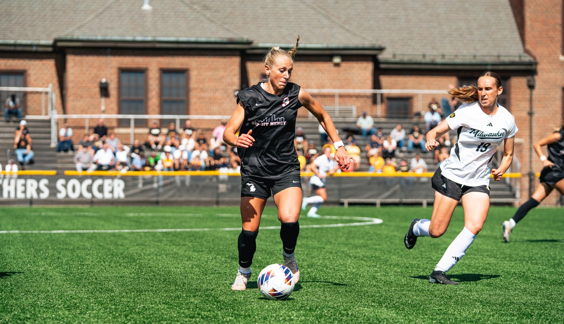 Auden Stauffer with the ball