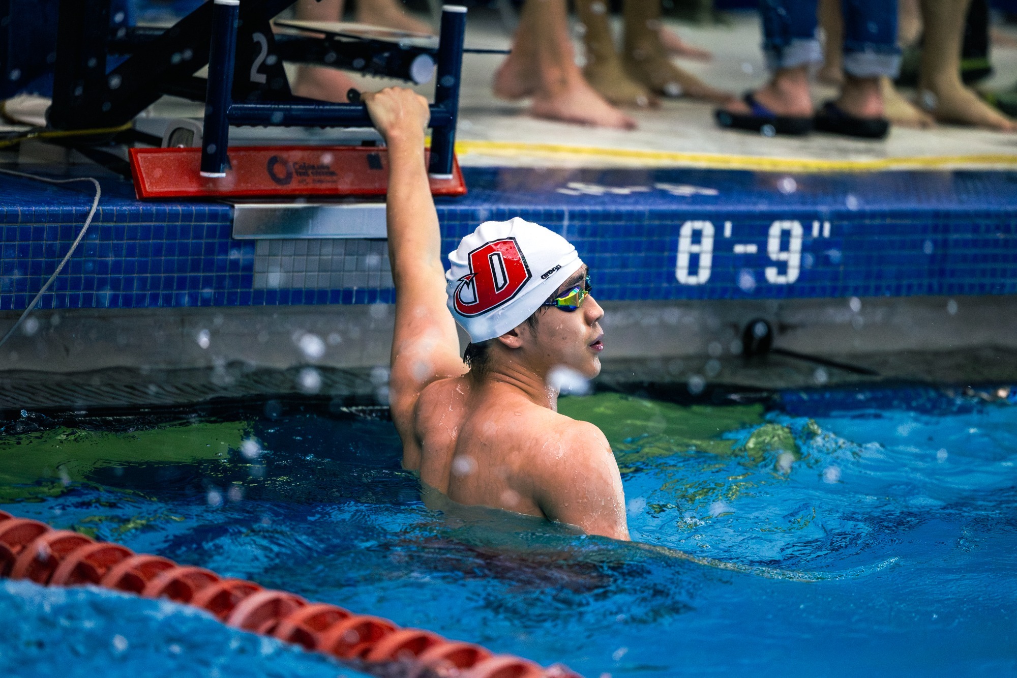 Samson Qu awaits a race