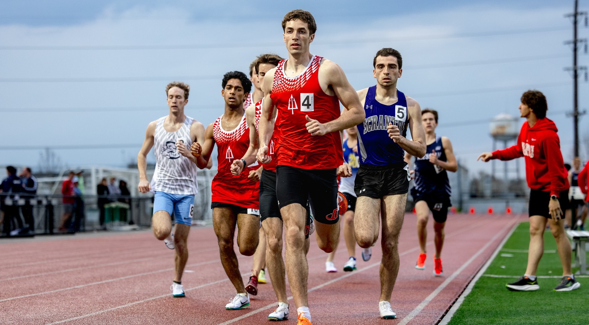 Trevor Richwine running the 800m at the York Mid-Week Invite on 4-1-26