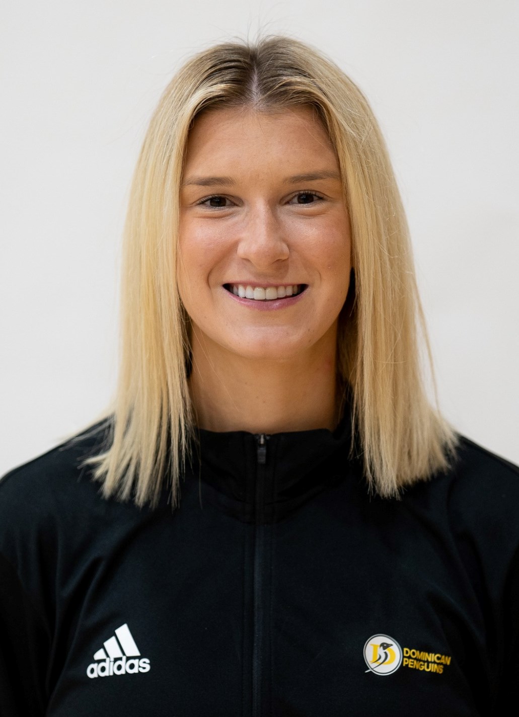 Riley Friauf Headshot