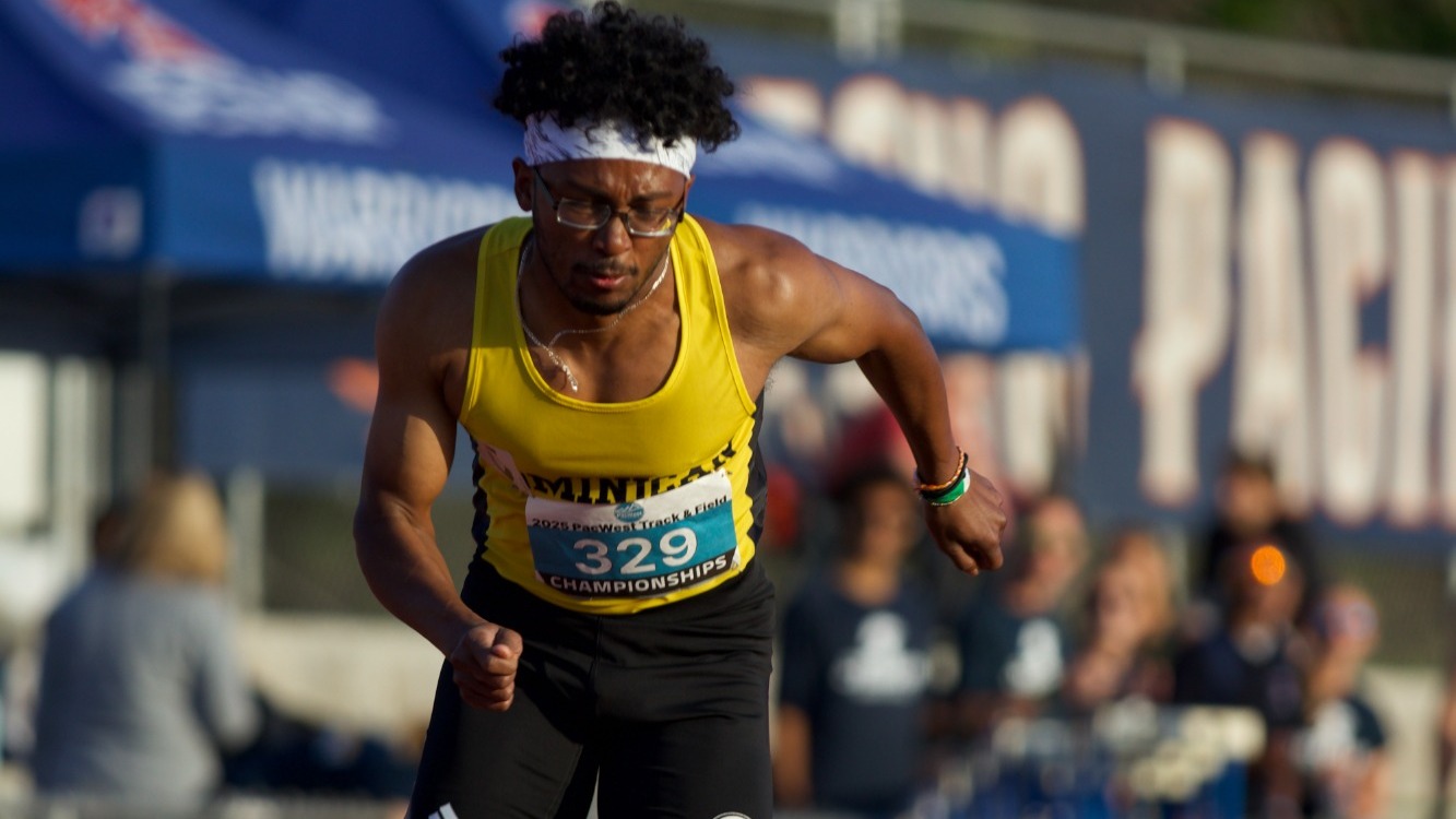 Jalydon Love sprints off the starting blocks