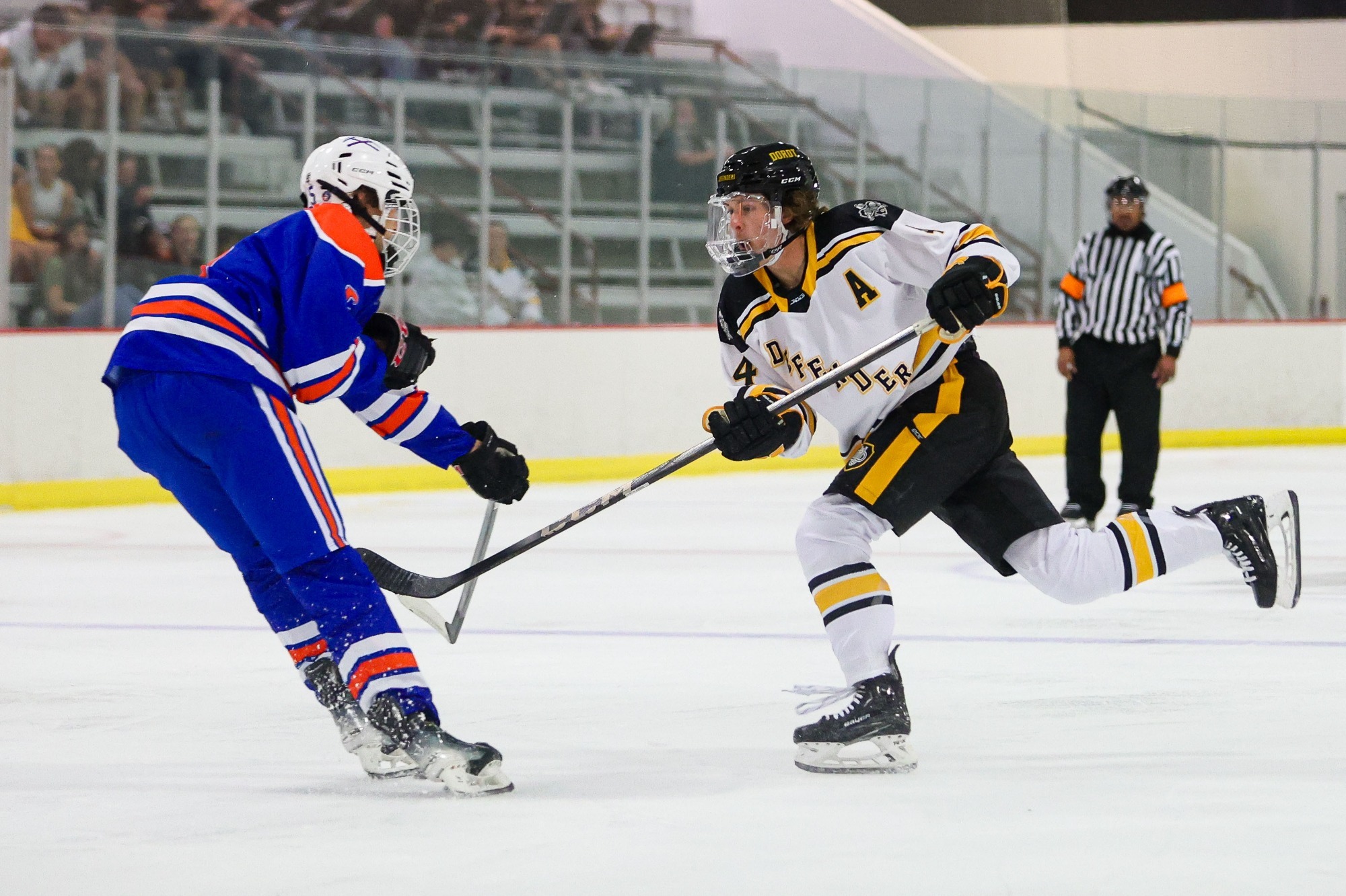 Hockey Zach Espenson 