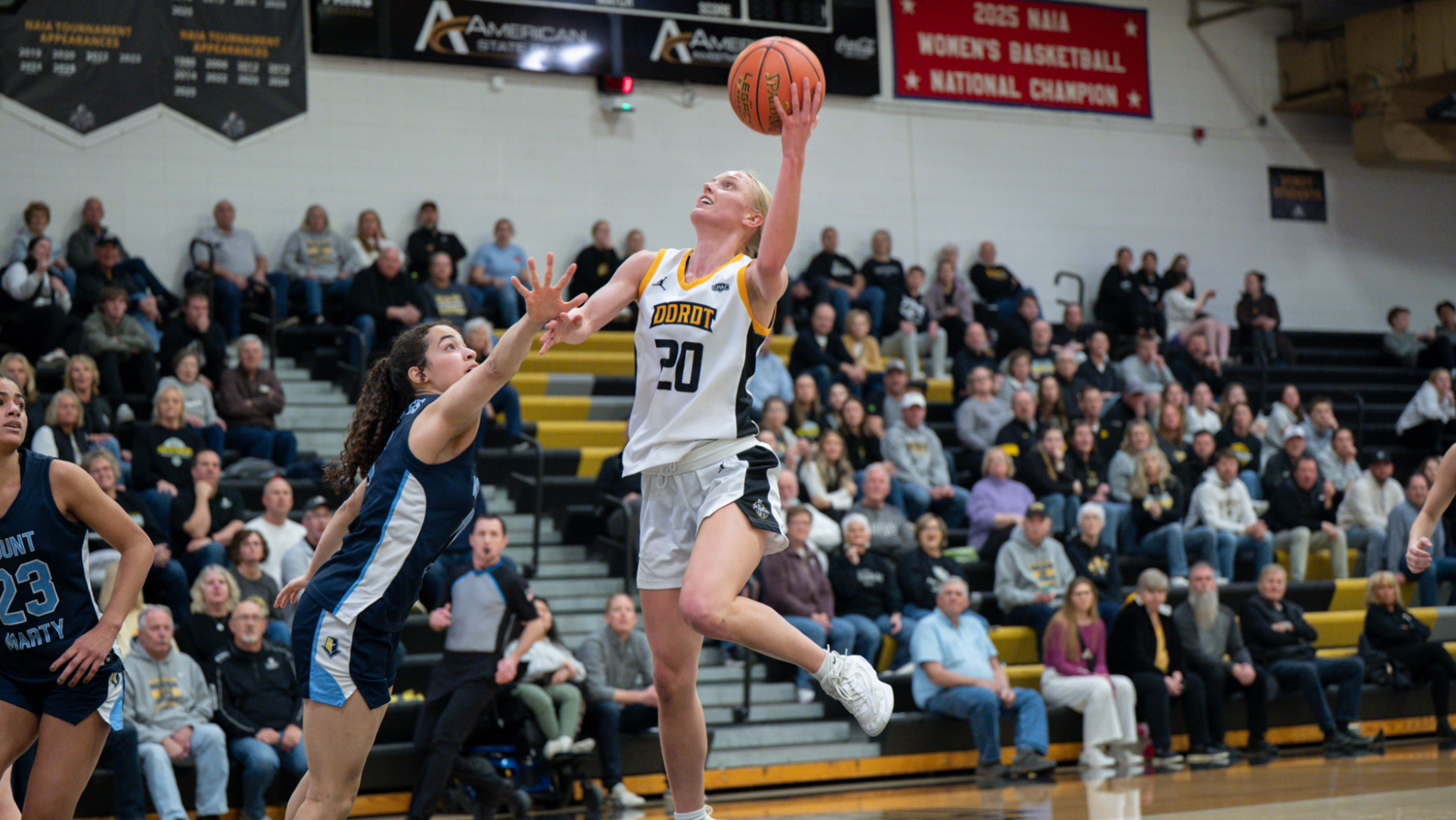 Gracie vs Mount Marty, GPAC Quarter