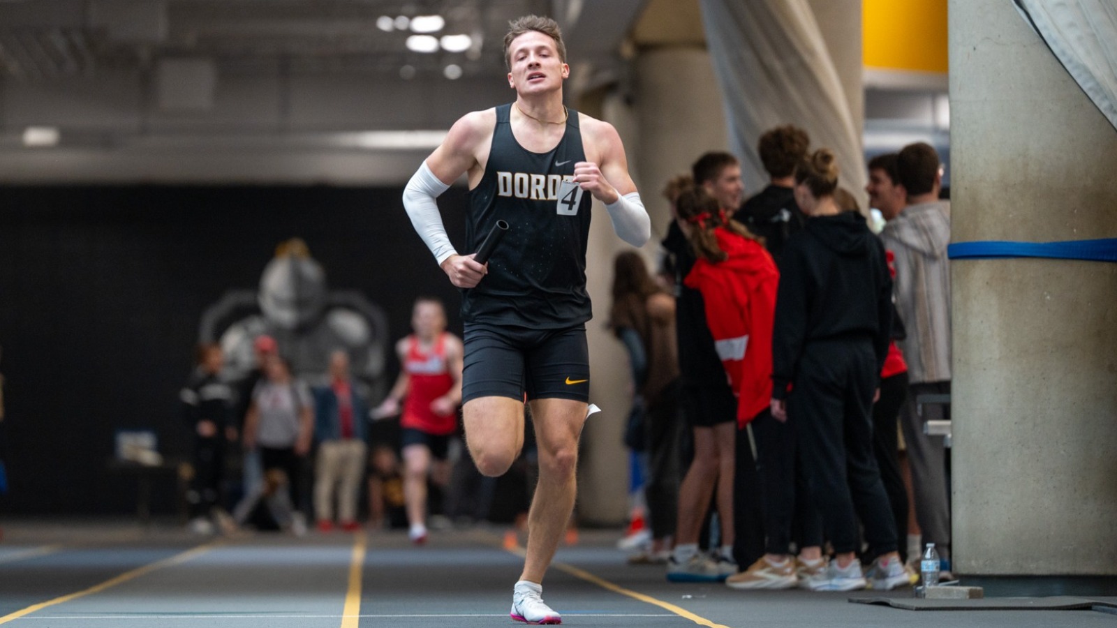 Isaac Davelaar junior year at Dordt Open