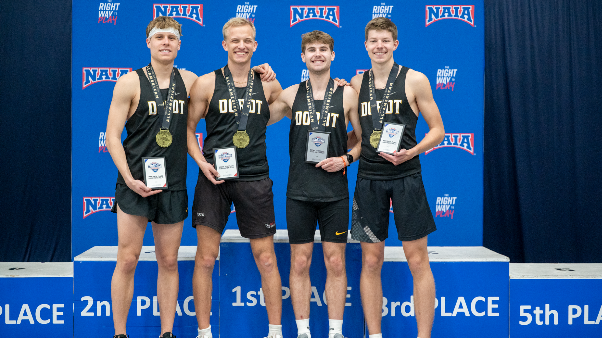 men's 4x800 All-American