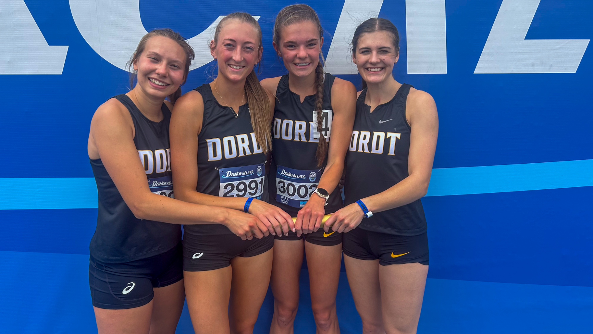 women's 4x800 relay from Drake