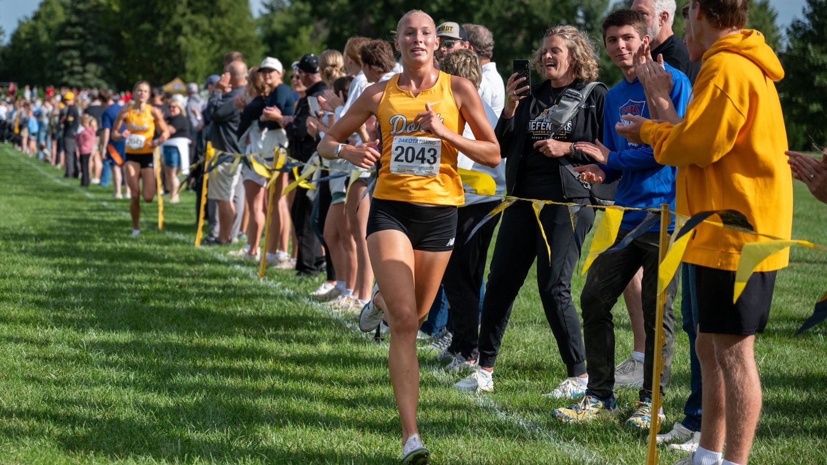 Joy Koole in Sunflower Open