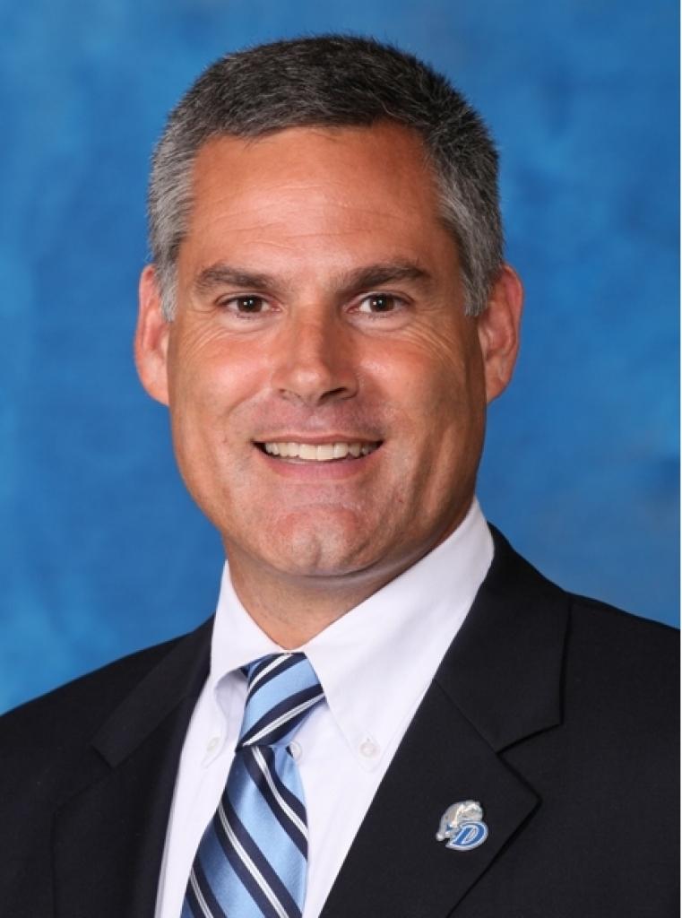 Chris Creighton