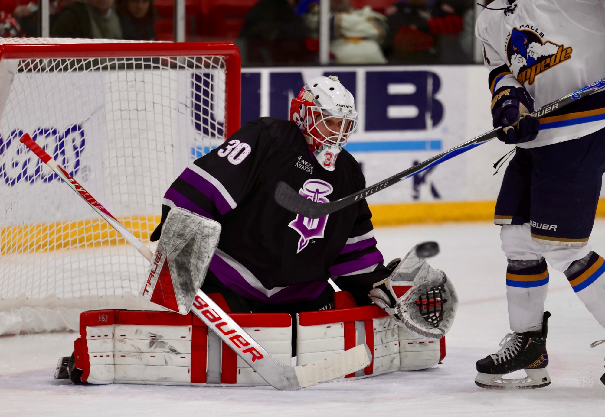 Owen Crudale makes save against Sioux Falls on Jan. 24