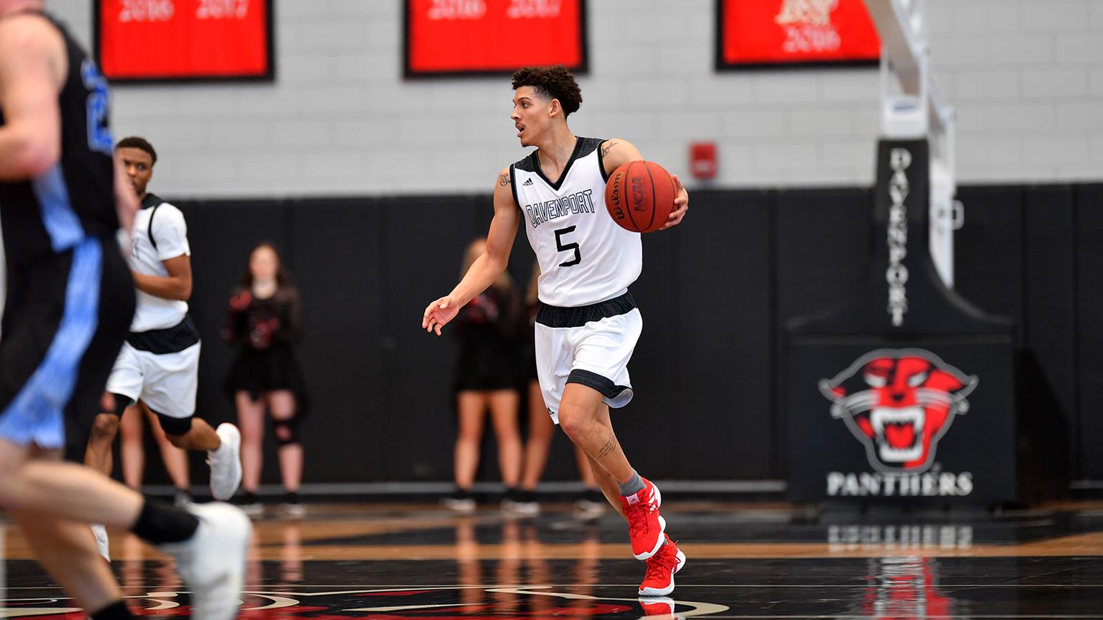 Janeau Joubert Men's Basketball Davenport University Athletics