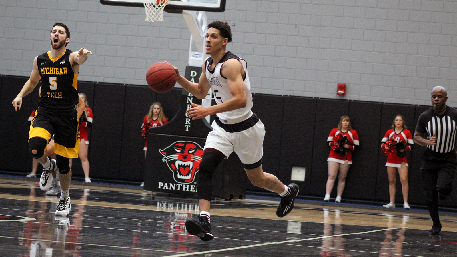Janeau Joubert Men's Basketball Davenport University Athletics