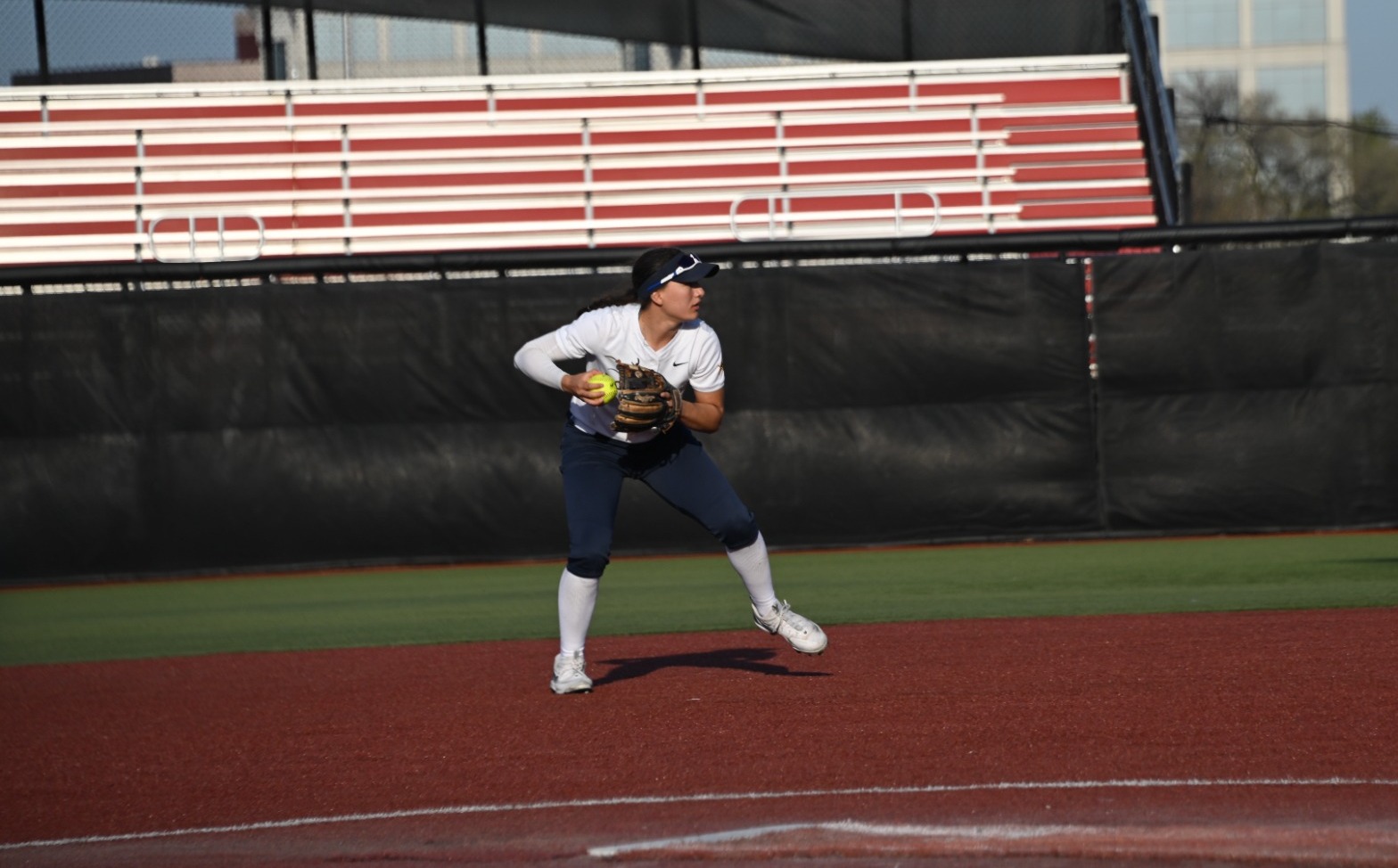 Olmos fielding ground ball 