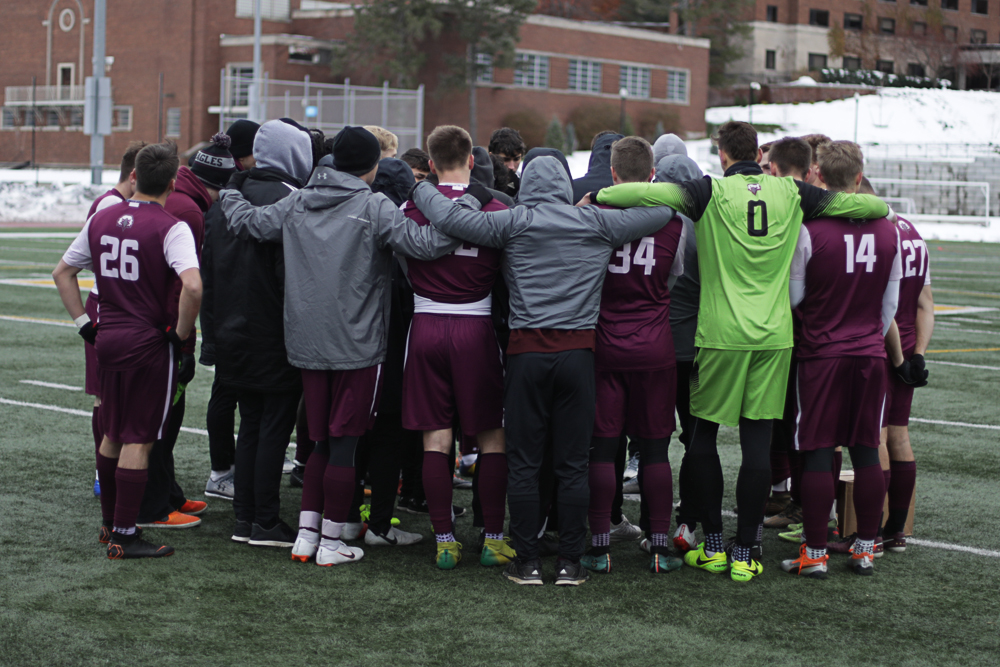 Men's Soccer Stopped in Sweet 16 at Rochester Eastern University