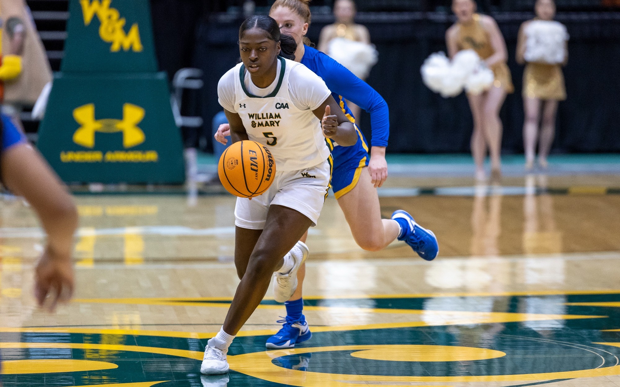hawks-add-three-recruits-to-experienced-roster-for-2023-24-university