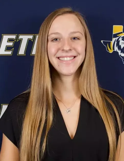 Bailey Smith Staff Headshot 