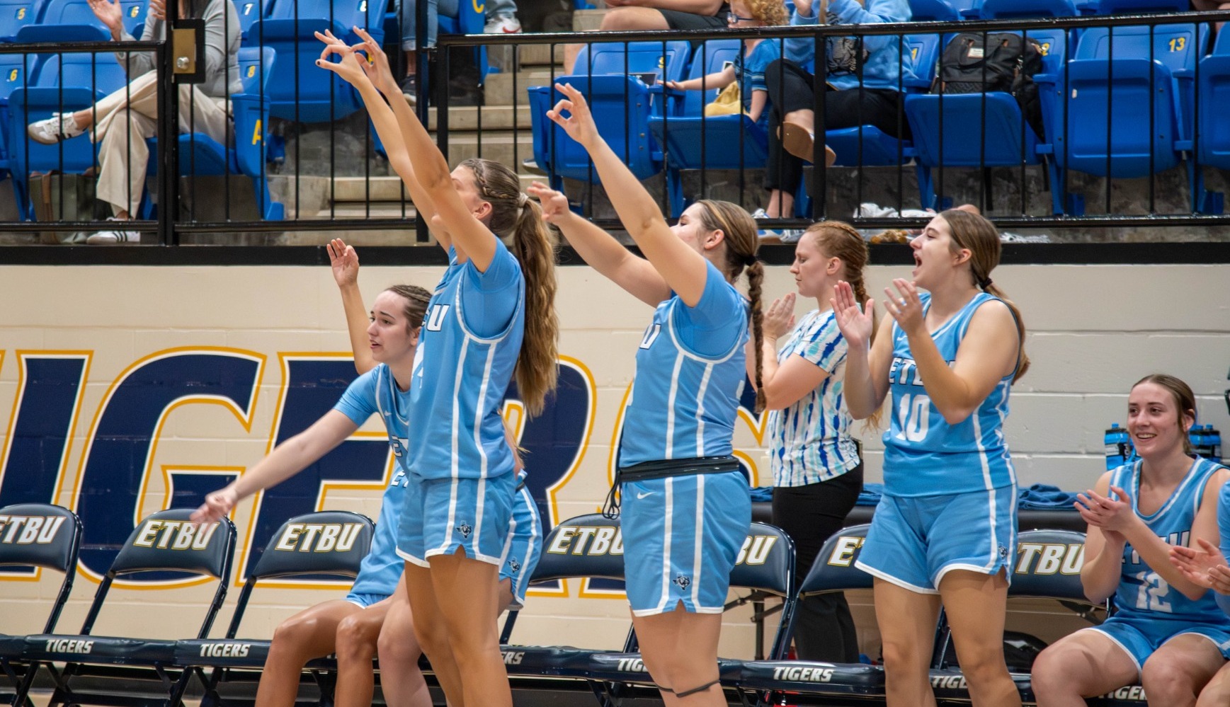 wbb-25-wbca-poll-dec16