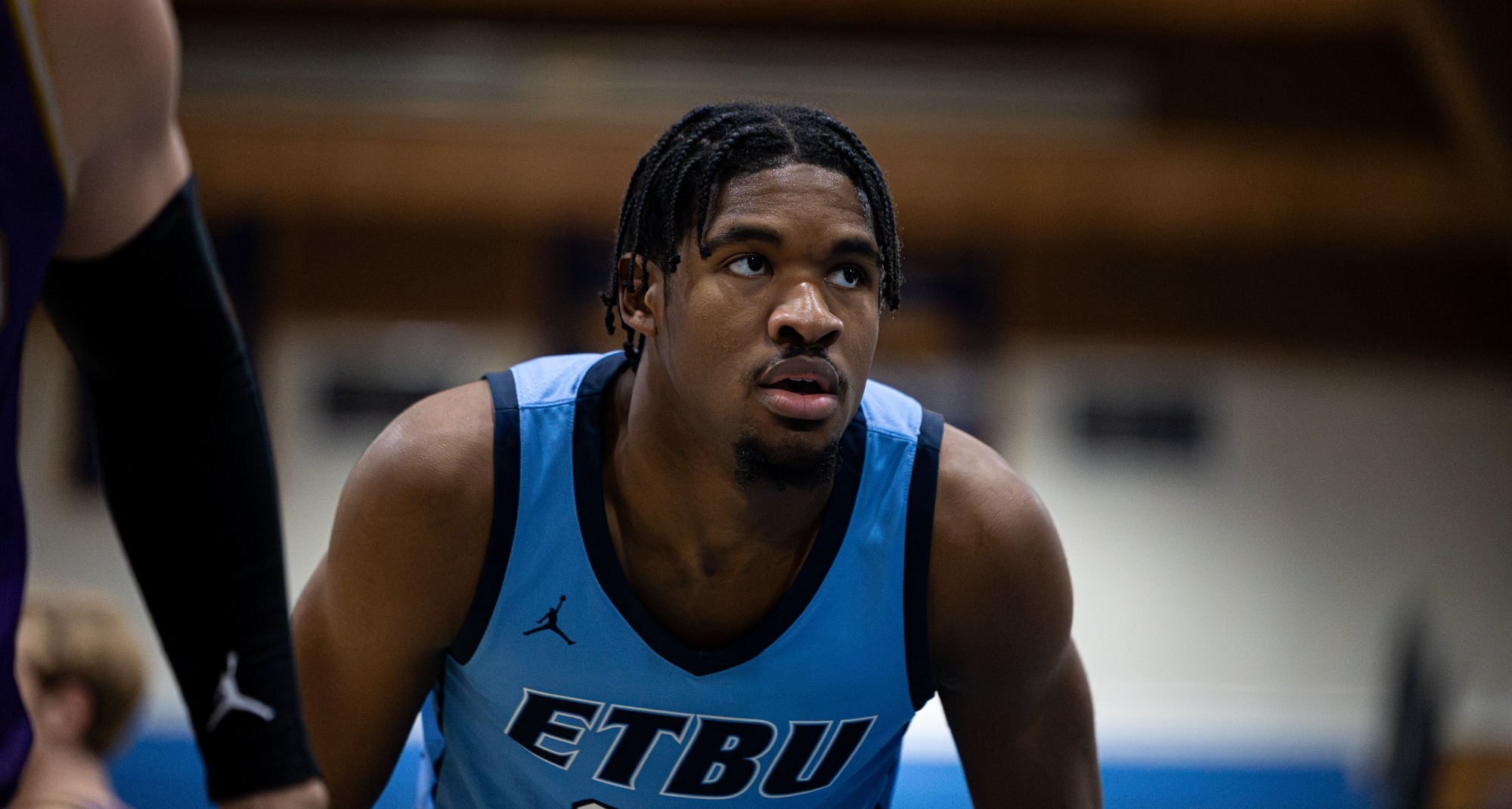 C Dews MBB lose to HPU 